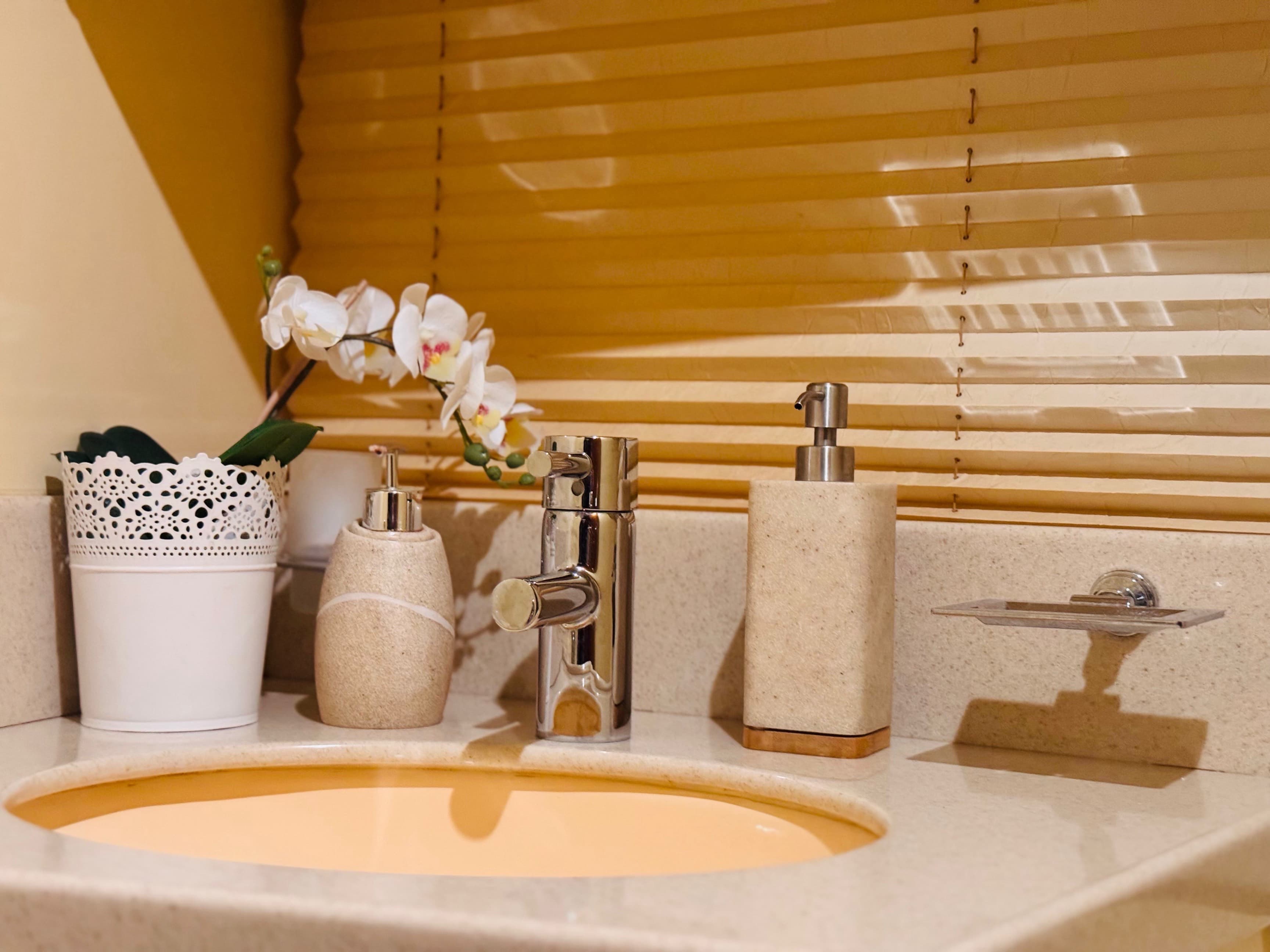 Vanity Washroom