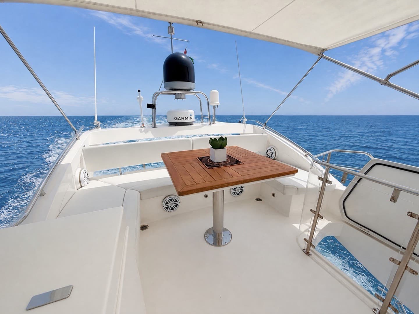 Flybridge Horizon