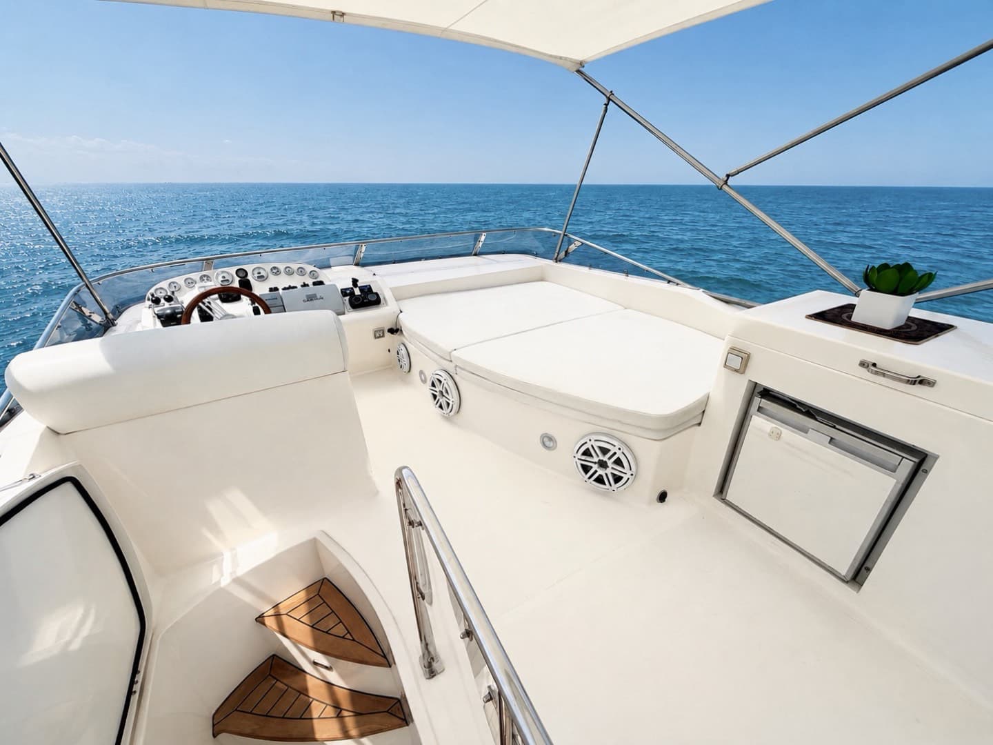 Flybridge Sunbed